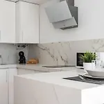 2 Estudios En La Romana Playa, Uno Con Vista Parcial Mar Y Otro Vista A La Piscina * Marbella