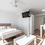 2 Estudios En La Romana Playa, Uno Con Vista Parcial Mar Y Otro Vista A La Piscina Apartment Marbella